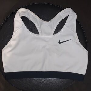 Nike Women's Dri-Fit Sports Bra - Medium